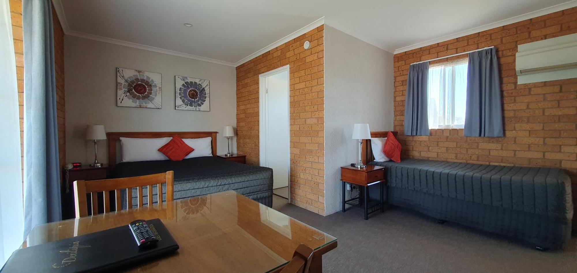 Centrepoint Motel Deniliquin Exterior foto