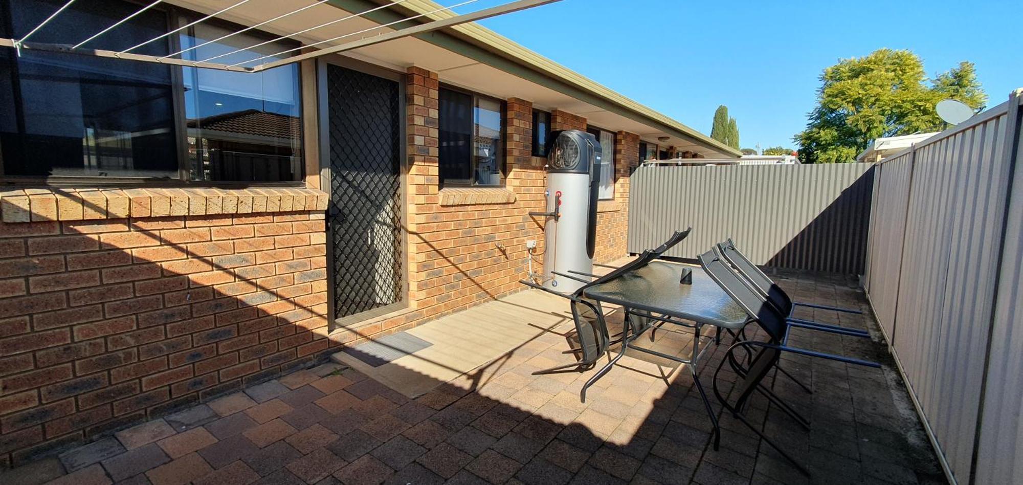 Centrepoint Motel Deniliquin Exterior foto