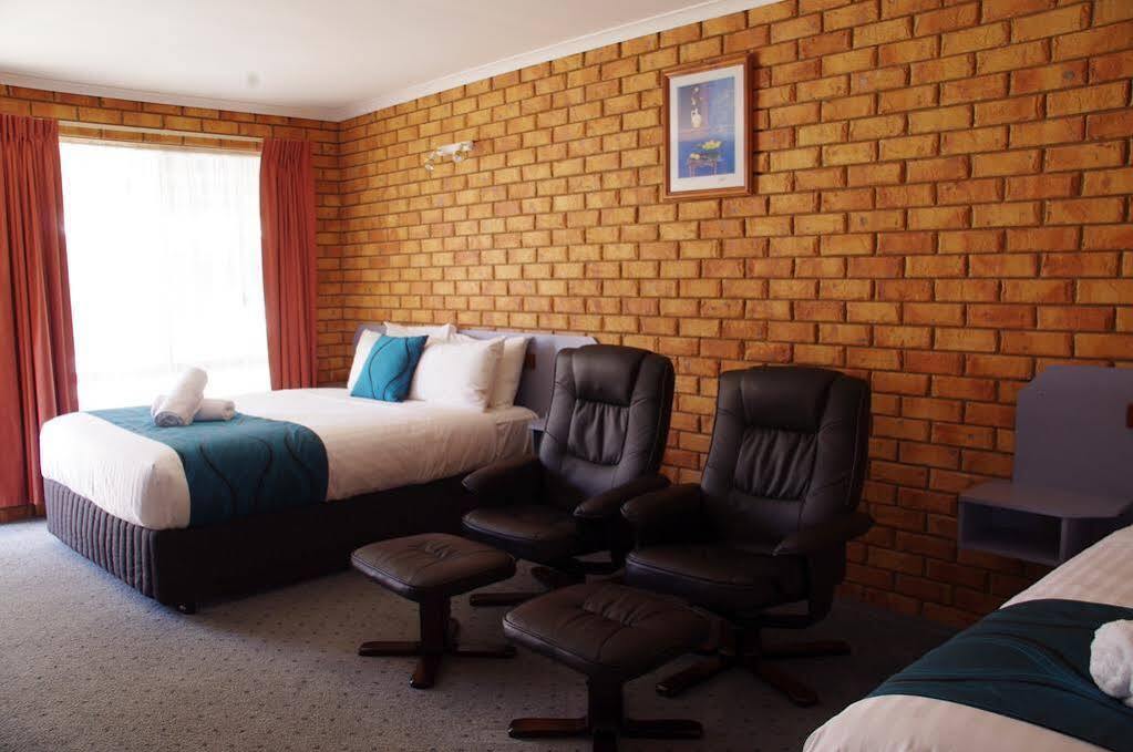 Centrepoint Motel Deniliquin Exterior foto
